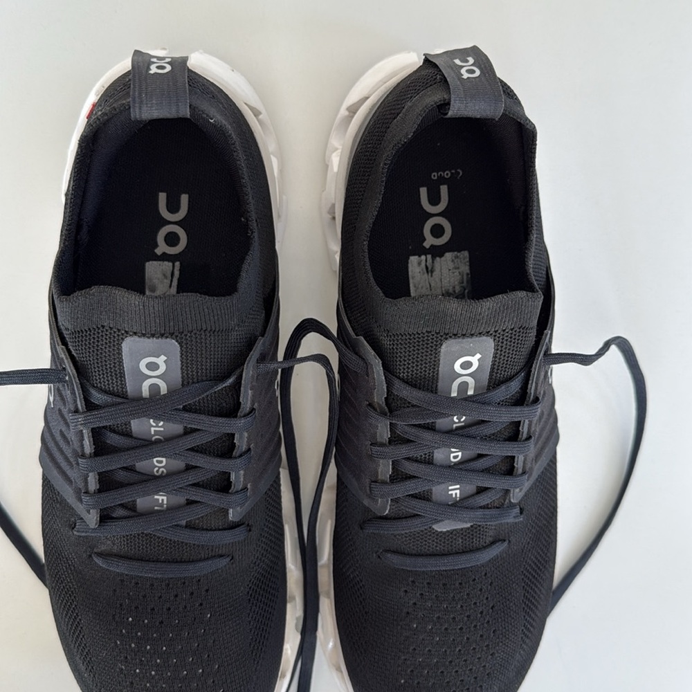 ON Running Cloudswift Trainers Sneakers Women’s Size 10.5 Black White Color - Picture 5 of 14